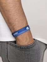 Kuwait Khaleeji reversible wristband worn on the wrist